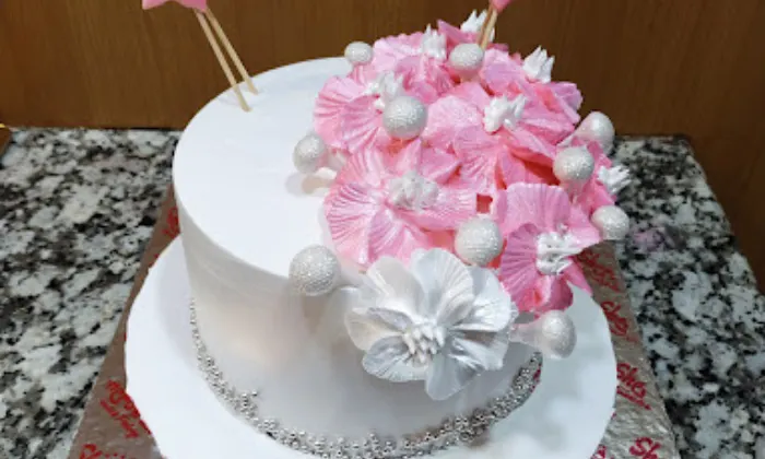 The Cake Layer  The Customized Cake Place